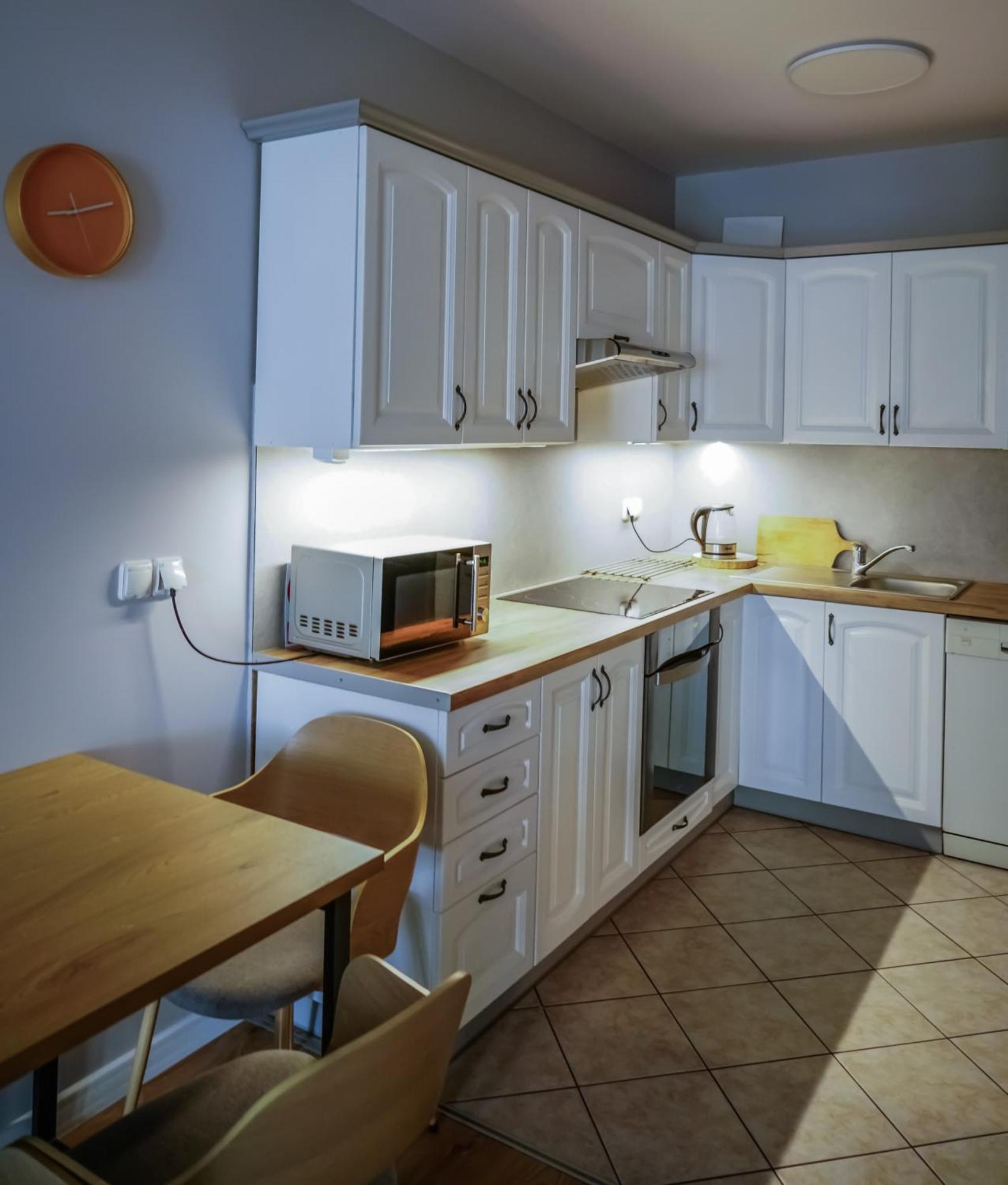 Velvet Lucka Apartment วอร์ซอ ภายนอก รูปภาพ
